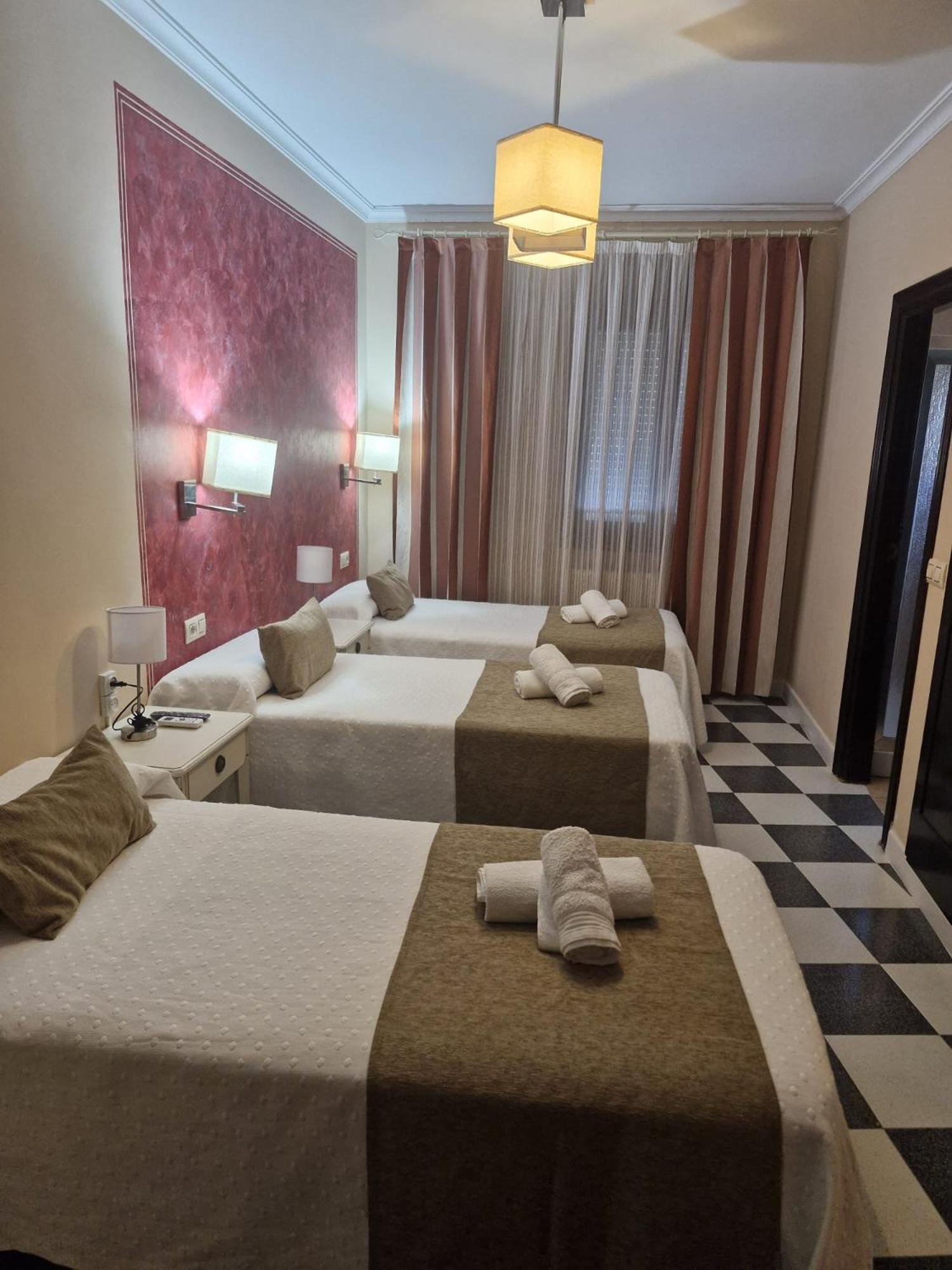 Hostal El Fogon De Felisa Herrera del Duque Luaran gambar
